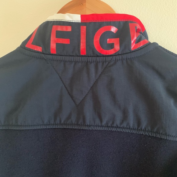 Tommy Hilfiger navy with red & white boy’s jacket size M (8 10) - Picture 2 of 4